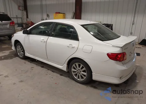 2010 Toyota Corolla S z USA, uszkodzony, nr VIN 1NXBU4EE2AZ272564